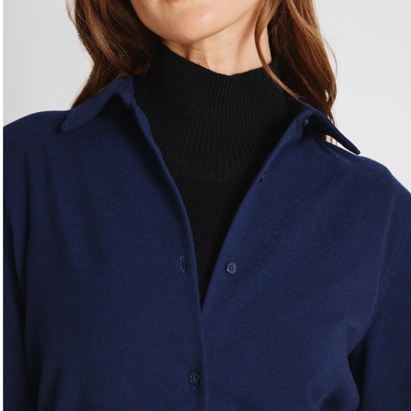 Kit & Ace Here and There Button Up Shirt in Heather Forest - Picture 5 of 8